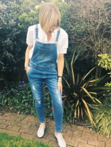 Club 40 - Doing Dungarees